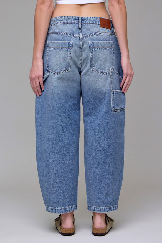 Sammie Barrel Jeans
