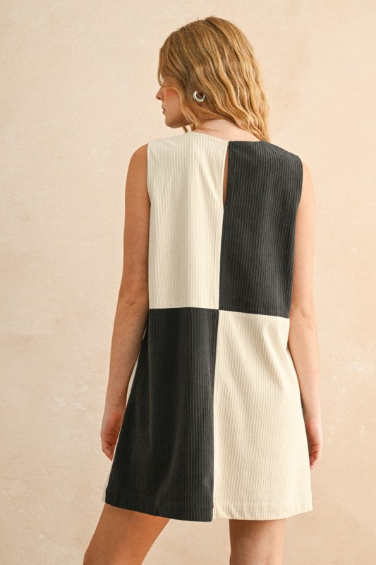 Retro Contrast Mini