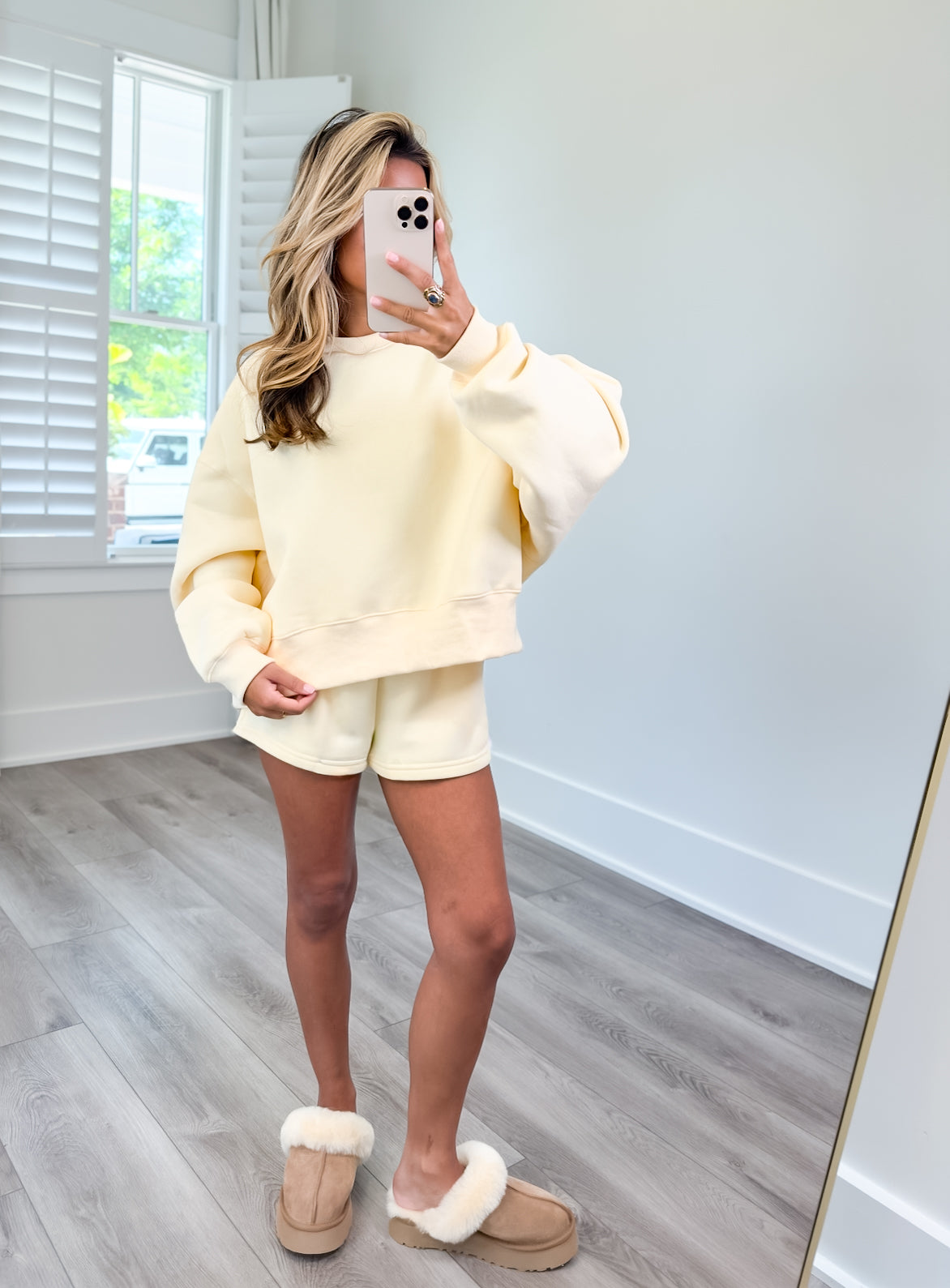 On The Go Sweatshirt - Yellow