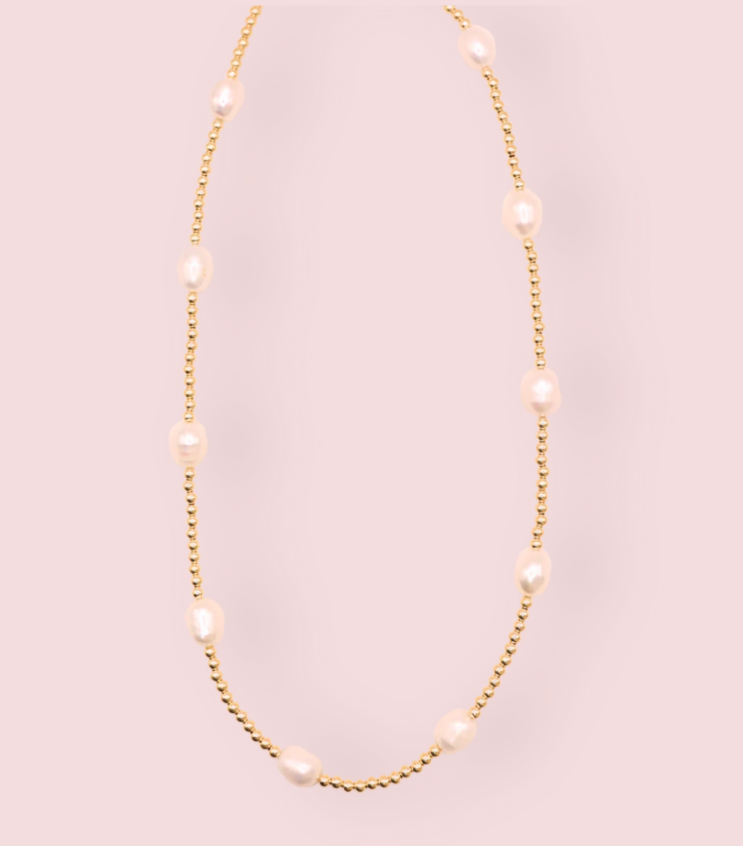 Beaded Blondes Pearl Poppi Necklace in Gold