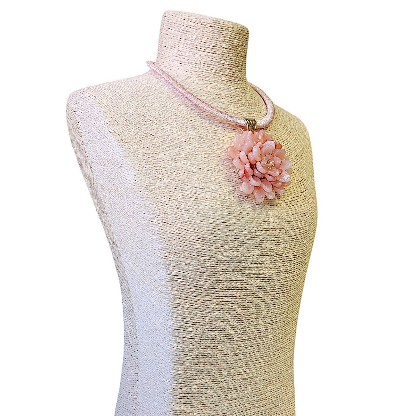 Blush Pink Flower Pendant Collar